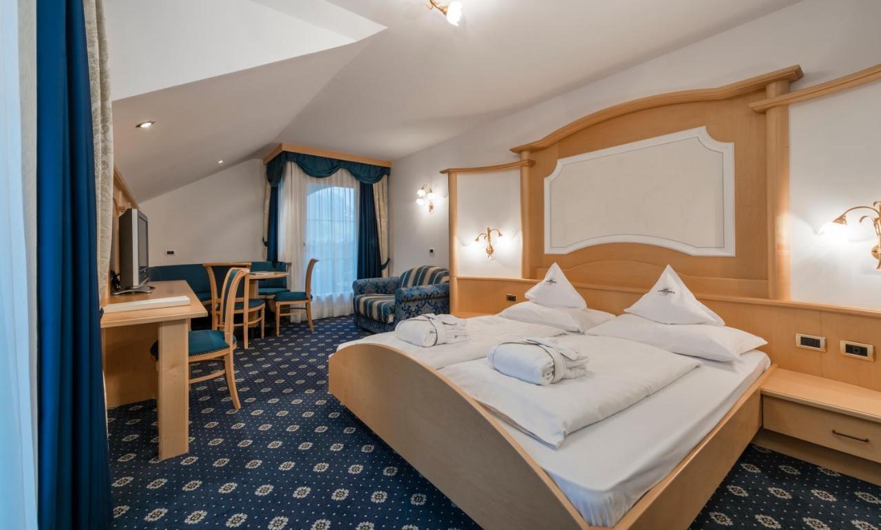 Alpenheim Charming & Spa Hotel Ortisei Eksteriør billede