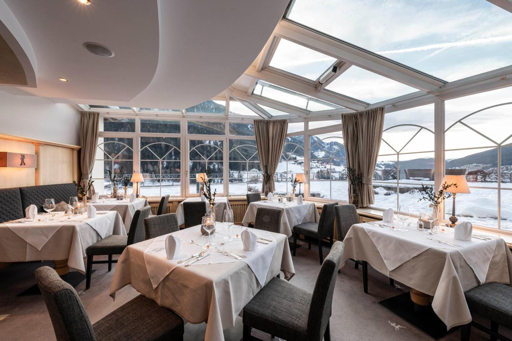 Alpenheim Charming & Spa Hotel Ortisei Eksteriør billede